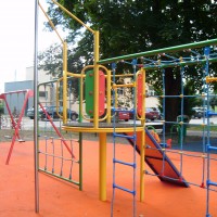Radosna Szkoła w Jelczu Laskowicach 2013r. na plac zabaw