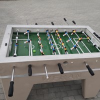 Stół betonowy do gry w piłkarzyki na plac zabaw