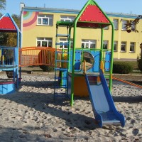Przedszkole w Oleśnicy 2011r. na plac zabaw